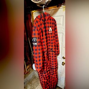Oneski insulated snow clothing size large brand new